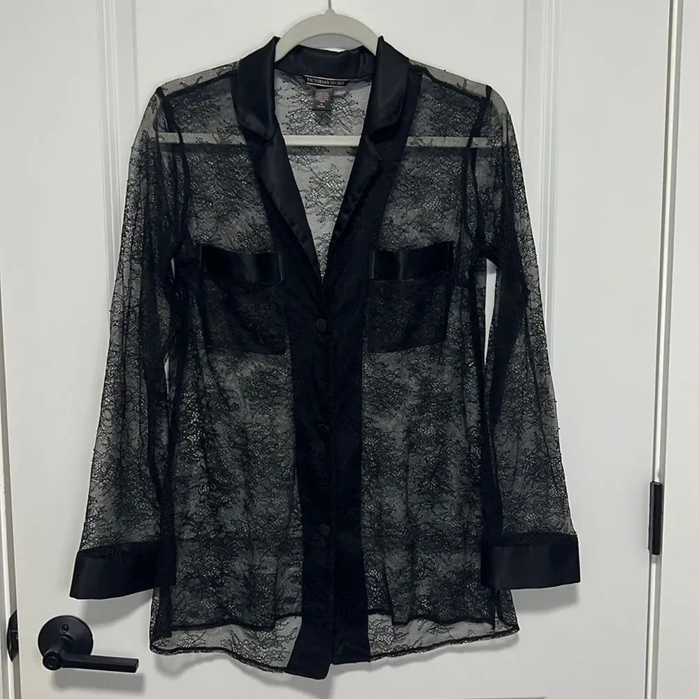 Victoria’s Secret Women’s Sheer Button-up Long Sleeve Black Top size Medium
